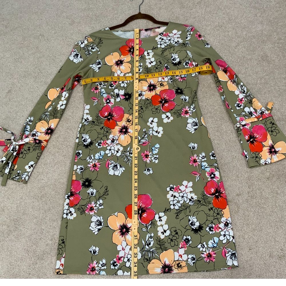 Nine West Retro Floral Dress size 6